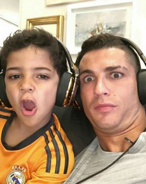 Ảnh Ronaldo meme bối rối