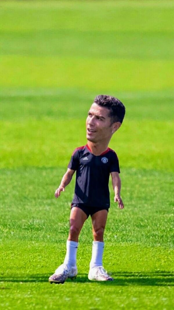 Ảnh Ronaldo meme ngầu lòi