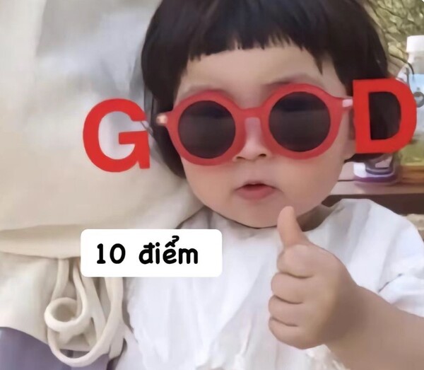 Hình ảnh meme em bé cute đáng yêu